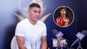 Carlos Salcido, sorprendido por el protagonismo de La Hormiga González por delante de Chicharito