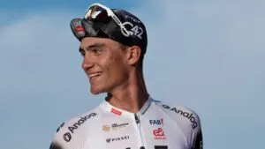 Isaac del Toro confirma su participación en el Tour de Francia 2026 junto a Pogacar