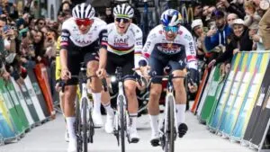 ¡Isaac del Toro brilla en la Andorra Cycling Masters! termina segundo por detrás de Primoz Roglic