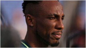 Un hat-trick​ de Julián Quiñones pone al Al Qadisiya en la pelea por el liderato