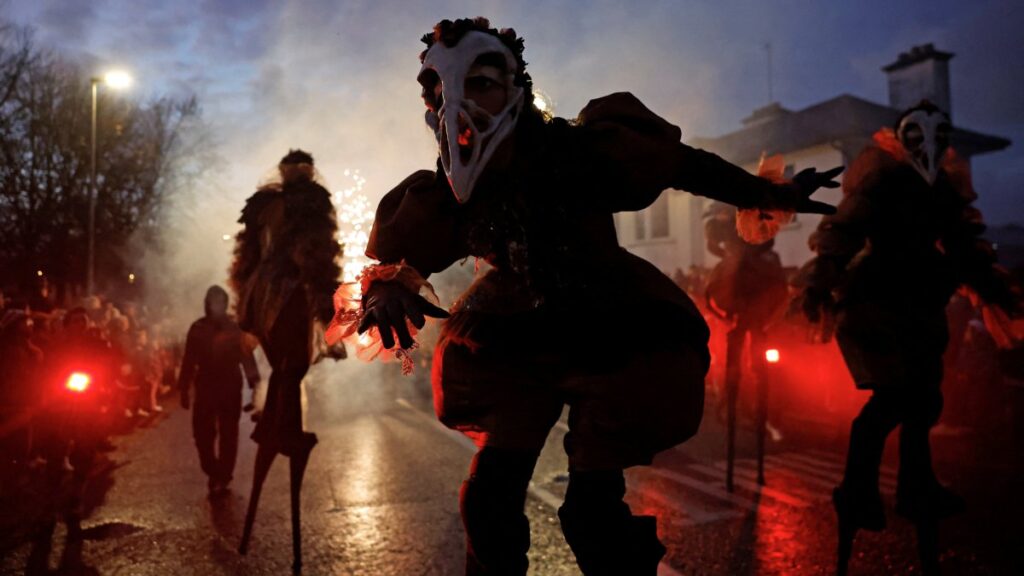 La Noche del diablo se celebra el 30 de octubre. Reuters