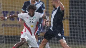 Surinam le roba la victoria a Guatemala en el tiempo añadido y la complica