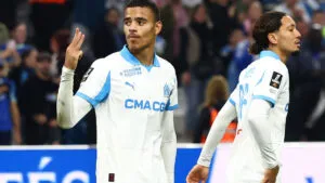 Marsella arrolla a Niza como visitante y acecha al PSG