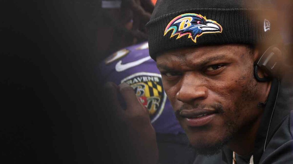 Lamar Jackson vuelve a entrenar con los Ravens