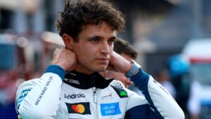 Lando Norris celebra su pole en México con un ojo puesto en Ferrari