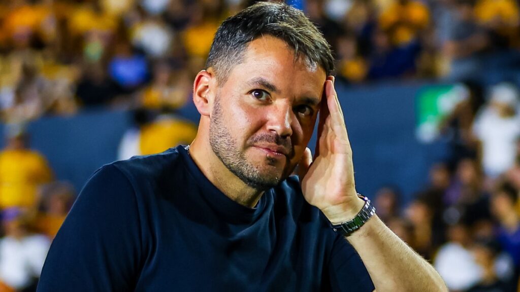 Larcamón ve justo el empate ante Tigres