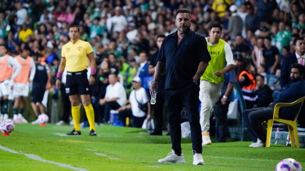 Mohamed durante el encuentro ante León | Imago7