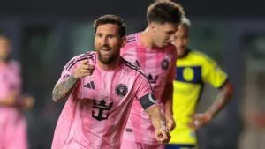 Messi encamina el triunfo del Inter Miami en el arranque de la primera ronda de playoffs