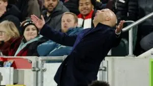 Brentford sorprende al Liverpool y lo saca de puestos europeos