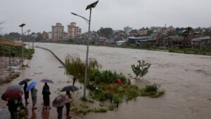 Lluvias fuertes en CDMX: activan alerta amarilla en 7 alcaldías este 8 de octubre