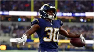 Errores y sanciones hunden a los Vikings frente a unos Chargers imparables