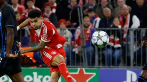 Kompany no asegura la titular de Luis Díaz ante Bayer Leverkusen