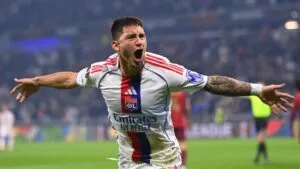 Lyon suma su segunda victoria y hunde al Salzburgo en la Europa League