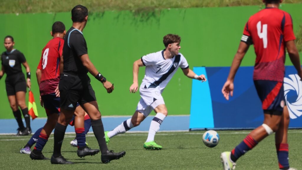 Matt Evans participó en los Juegos Centroamericanos 2025 | FEDEDFUT