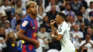 Mbappé acaba con su sequía de triunfos en el Clásico: gol y primera victoria ante el Barcelona