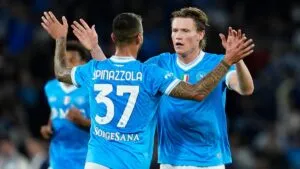 Napoli se impone al Inter y es nuevo líder de la Serie A