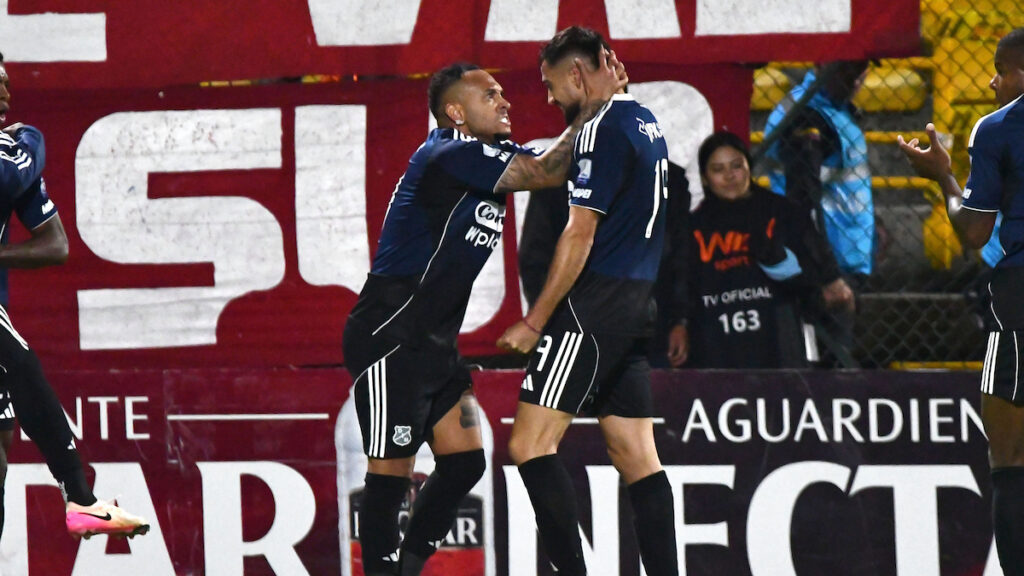 Jugadores del DIM celebran un gol. - Vizzor Image.