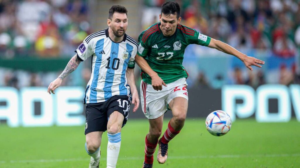 Messi y Lozano durante Qatar 2022 | Imago7