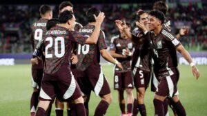 La selección mexicana celebra su pase a cuartos de final del Mundial sub 20