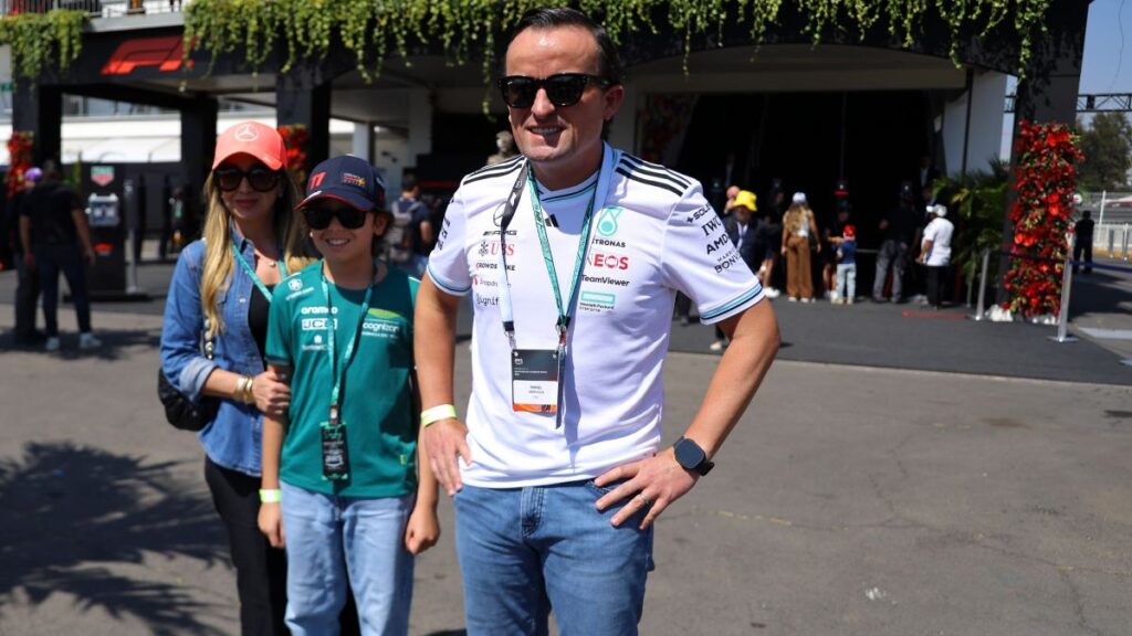 Mikel Arriola | Alejandra Suárez