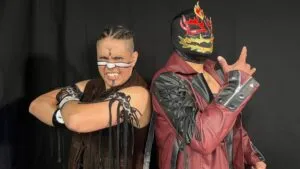 ¡Va a estar de miedo! Nativo y Elemento se enfrentan en lucha de máscara contra cabellera