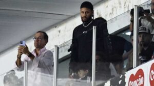 El futuro de Neymar, en duda: El Santos duda de la renovación