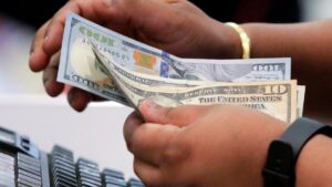 Pensión IMSS e ISSSTE: ¿Quiénes son los beneficiarios recibirán tres pagos en noviembre?