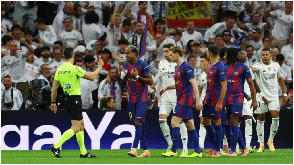 Polémico penal anulado en el Real Madrid vs Barcelona | Reuters