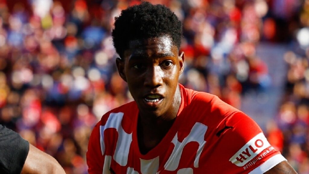 Yaser Asprilla jugando con el Girona FC / Reuters