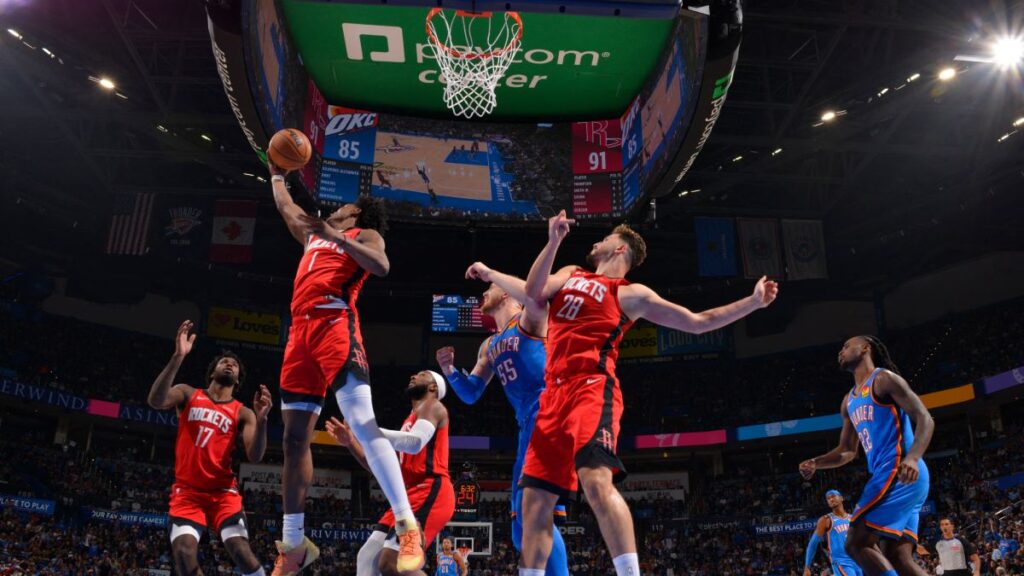 Rockets vs Thunder | JESSE D. GARRABRANT / NBAE / GETTY IMAGES / GETTY IMAGES VIA AFP