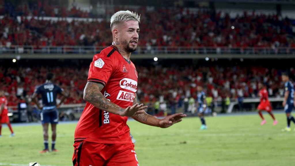 Rodrigo Holgada jugando con América | VizzorImage.