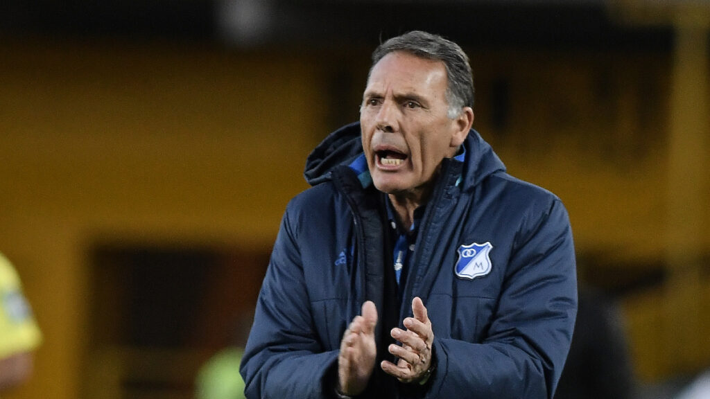 Miguel Ángel Russo, en un partido de Millonarios. - Vizzor Image.