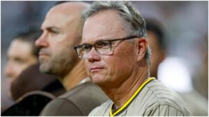 Managers de Padres cargan contra los umpires tras eliminación del equipo