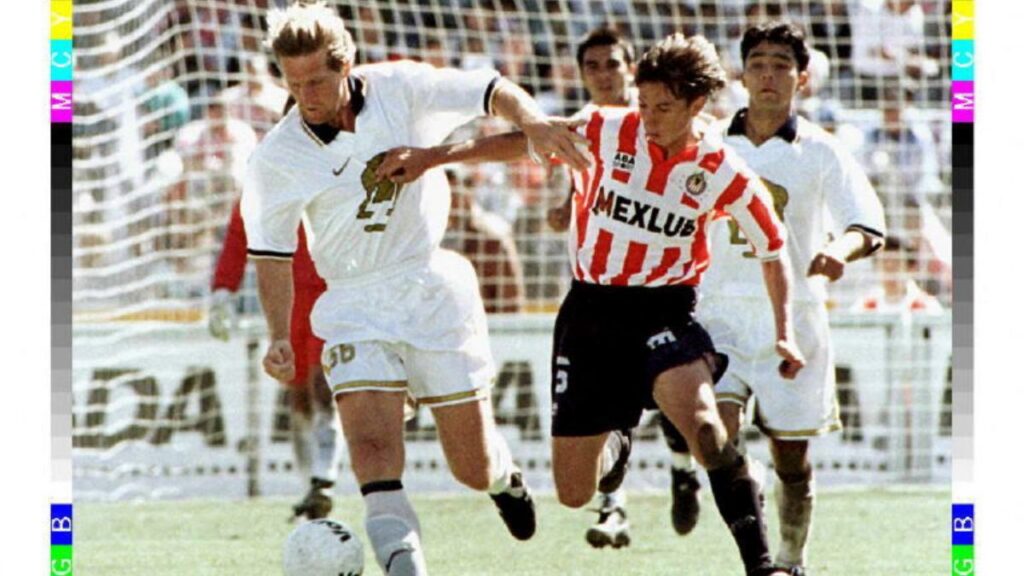 El alemán jugó con Pumas en 1997