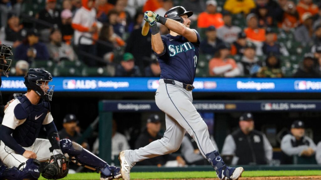 Dolorosa presentación de Tigers en casa y Mariners toma ventaja en la Serie Divisional