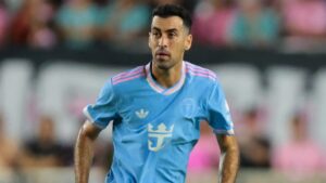 Sergio Busquets recibe emotivo homenaje del Inter Miami tras anunciar su retiro