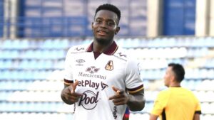 Un atardecer ‘Vinotinto y Oro’ en Santa marta para el Deportes Tolima