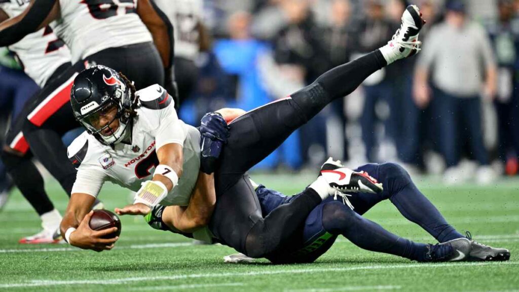 C.J. Stroud durante el Texans vs Seahawks, NFL 2025
