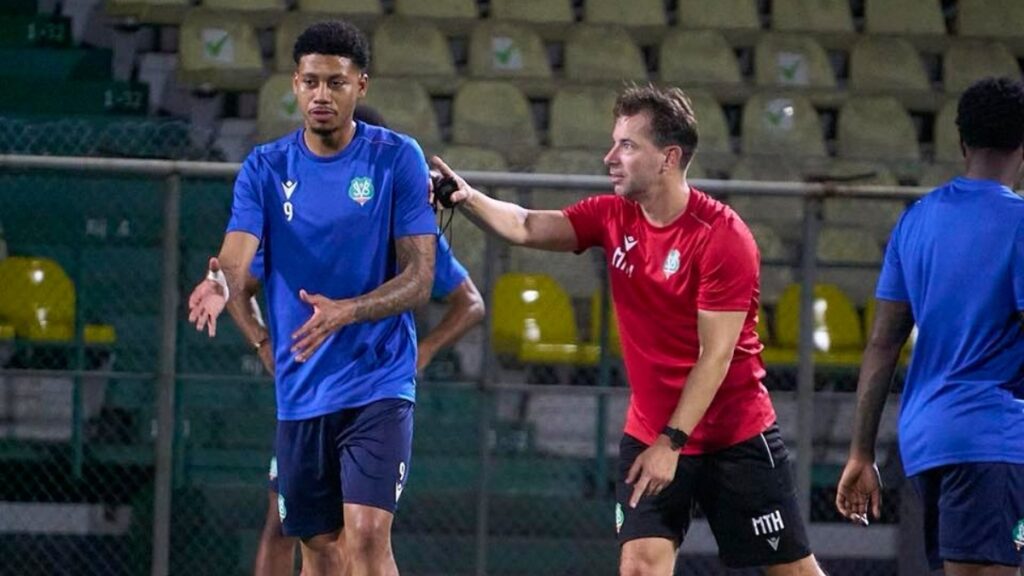 Surinam cuenta con bajas para su partido con Guatemala | @SVB1920