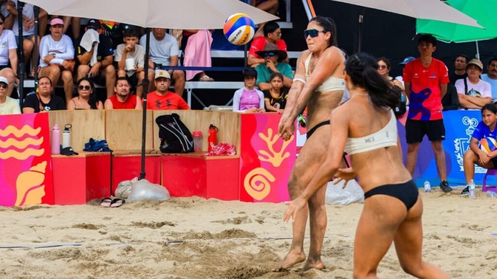 Las voleibolistas mexicanas durante un partido