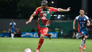 Junior y Alfredo Arias dejan atrás la tempestad