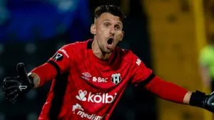 La preocupación máxima en Alajuelense de cara al duelo con Olimpia