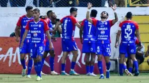 ¿Alineación confirmada? El once titular de Xelajú ante Alajuelense por la final