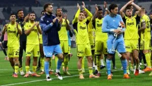 Fenerbahce celebra en el clásico turco gracias a Jhon Jáder Durán