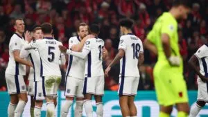 Harry Kane doblega a Albania e Inglaterra liquida su grupo con puntaje ideal