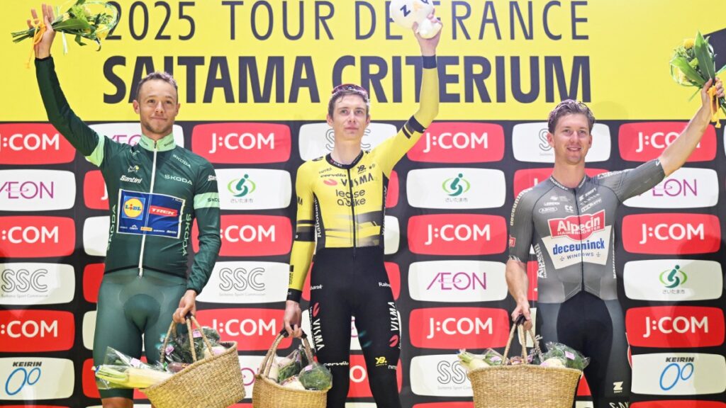 Podio en el Saitama Criterium