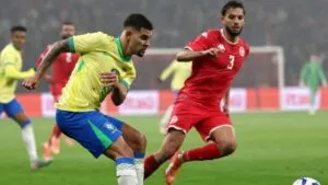 Brasil se atasca frente a Túnez y despide el año con sabor amargo