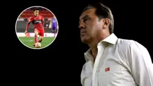 Alex Aguinaga elogia a Gil Mora y lo compara con Carlos Vela: “Es impresionante, un descarado”