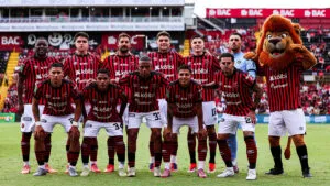 Alajuelense sorprende: es una pieza clave y viajará a Guatemala