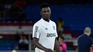 El futuro de Néiser Villarreal en Cruzeiro genera dudas tras su ausencia en Millonarios